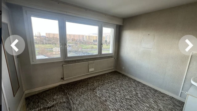 Chambre appartement Metz avant rénovation